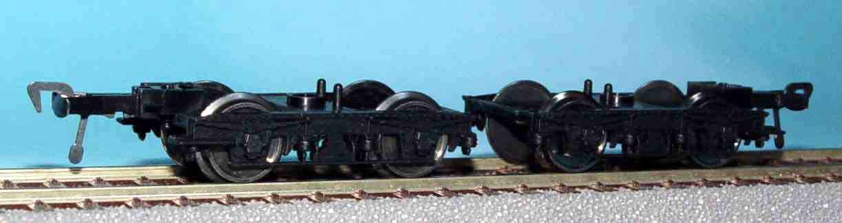 Fleischmann Bulleid 8ft coach bogies with footboards